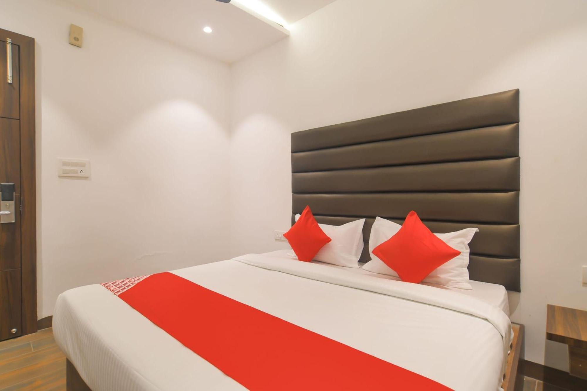 Hotel O Rudraksh Indore Exterior foto